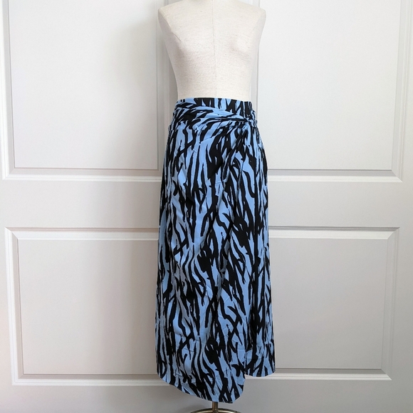 Topshop Skirt Sarong Style Overwrap Asymmetric Hem Zebra Print Blue Black 10 NWT - Picture 4 of 15